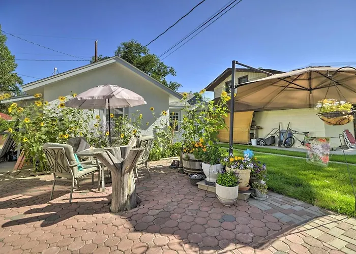 Well-equipped Cottage: 2 Mi To Rodeo! Hébergement de vacances