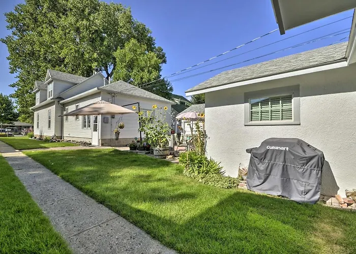 Well-equipped Cottage: 2 Mi To Rodeo! Cody