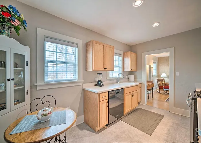 Well-equipped Cottage: 2 Mi To Rodeo! Cody